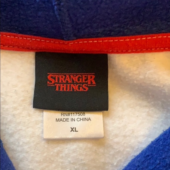 Stranger things hoodie - Picture 2 of 2